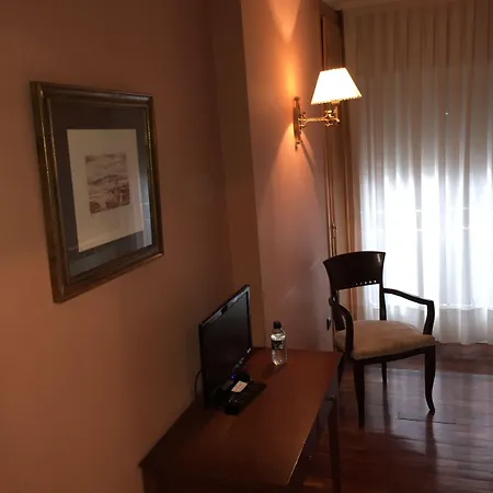 Angeles Hotel 2*