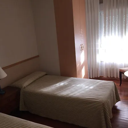 Angeles 2* La Baneza