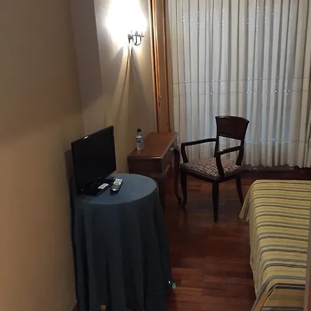 Angeles Hotel La Bañeza